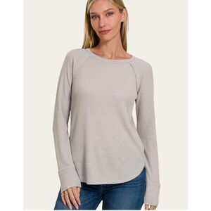 ✨Mod Ref Green Waffle Long Sleeve Basic Sz Medium Top✨